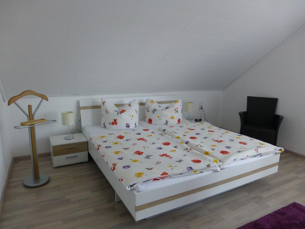 Ferienwohnung Irmgard Und Ferienwohnung Gerlinde Waldbrunn (Baden-Wurttemberg) Quarto foto